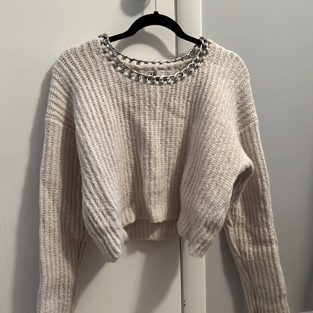 Zara off-white neck detail pullover